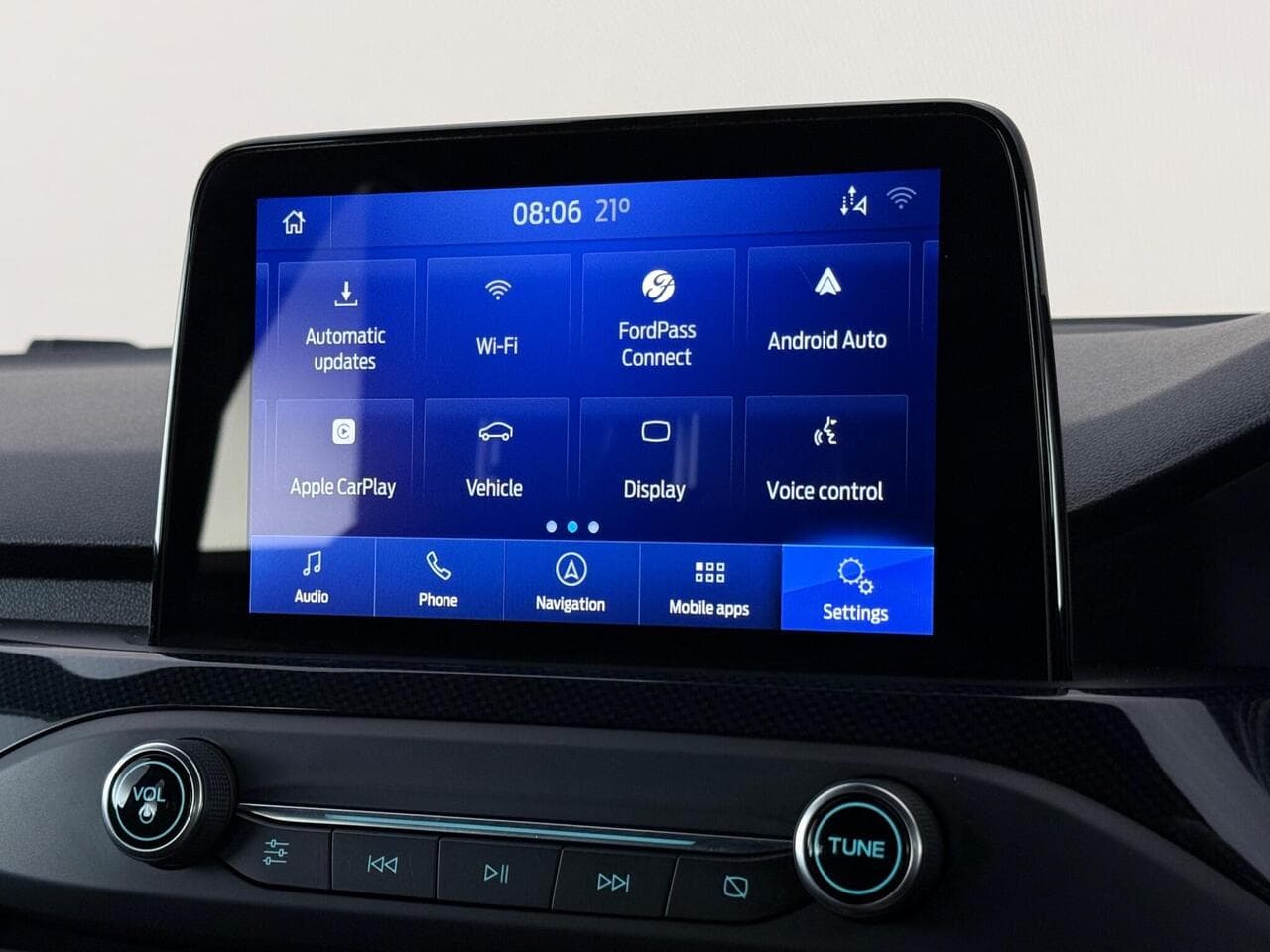 Ford Focus thumbnail Infotainment System