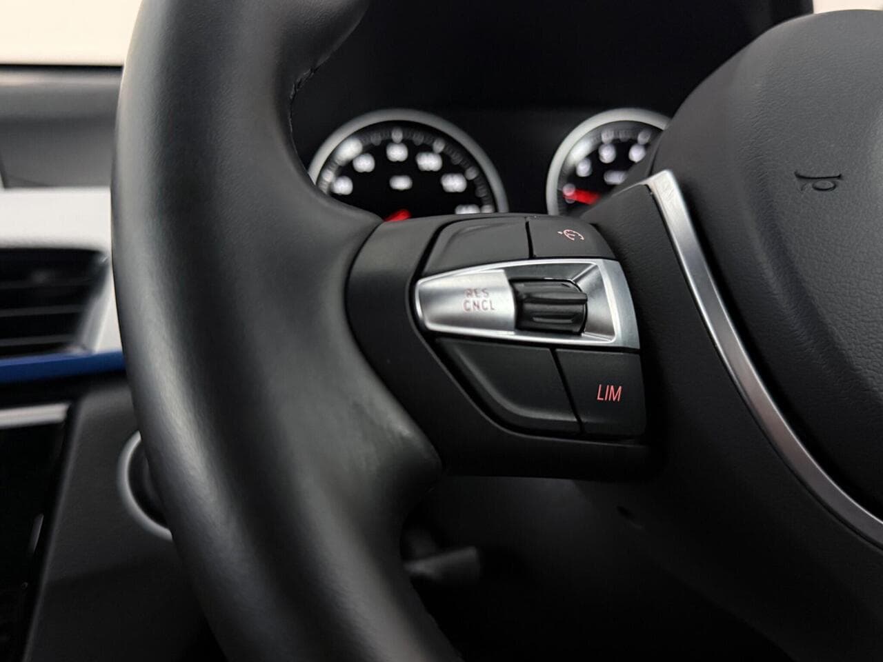 BMW X1 thumbnail Misc Controls