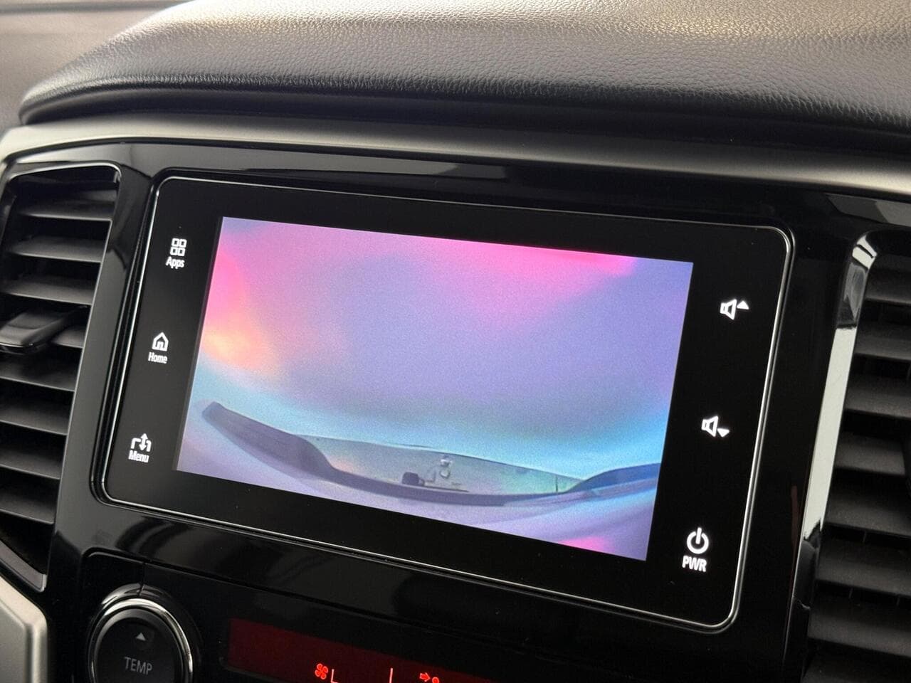Mitsubishi L200 thumbnail Infotainment System