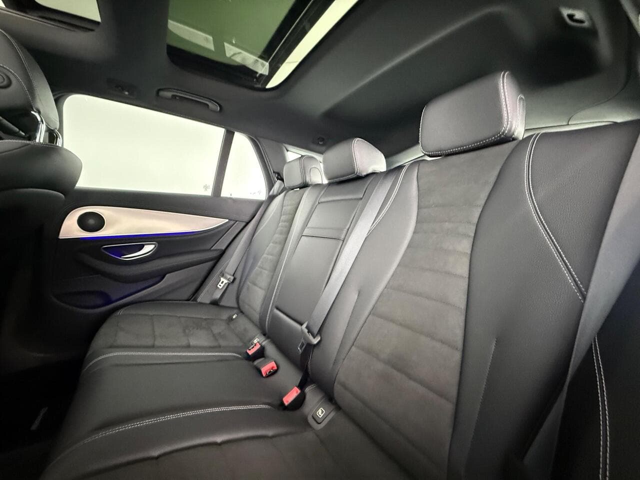 Mercedes-Benz E Class thumbnail Inconclusive