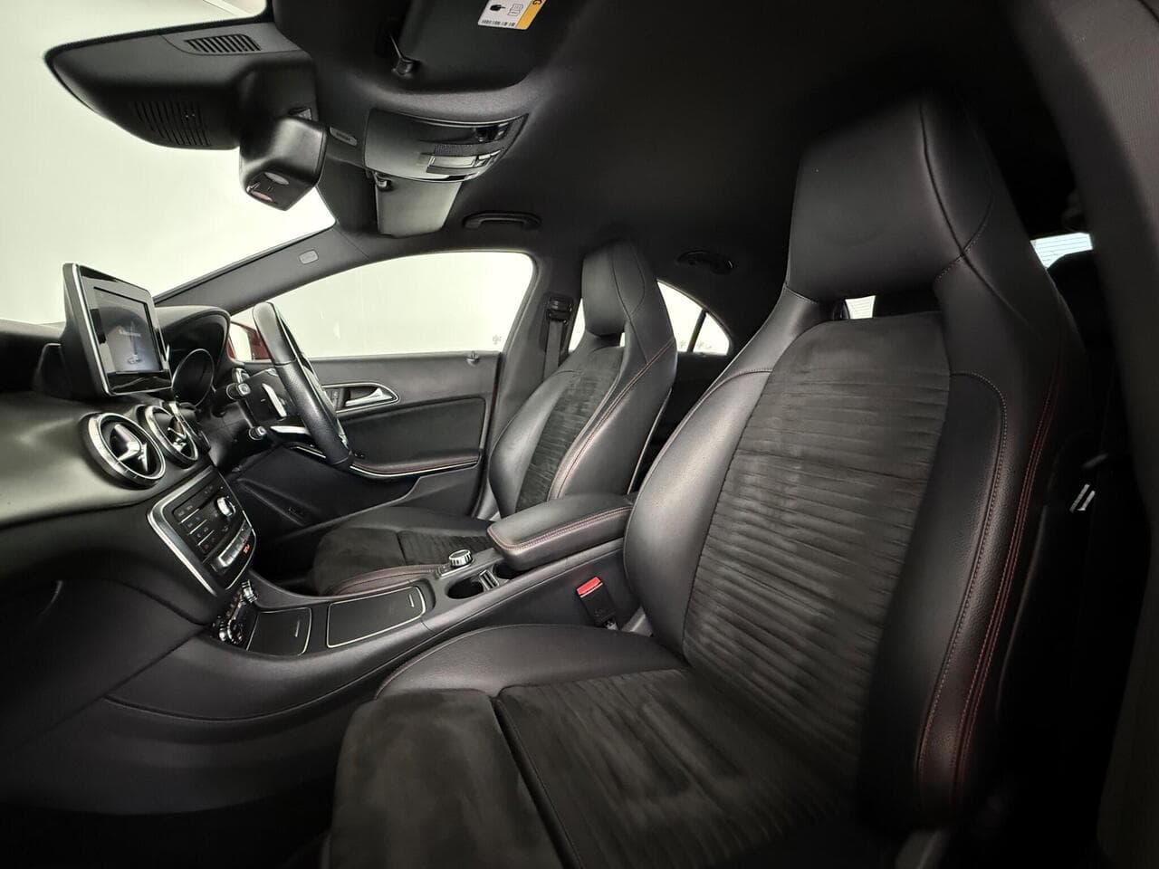 Mercedes-Benz CLA thumbnail Seat Front Passenger