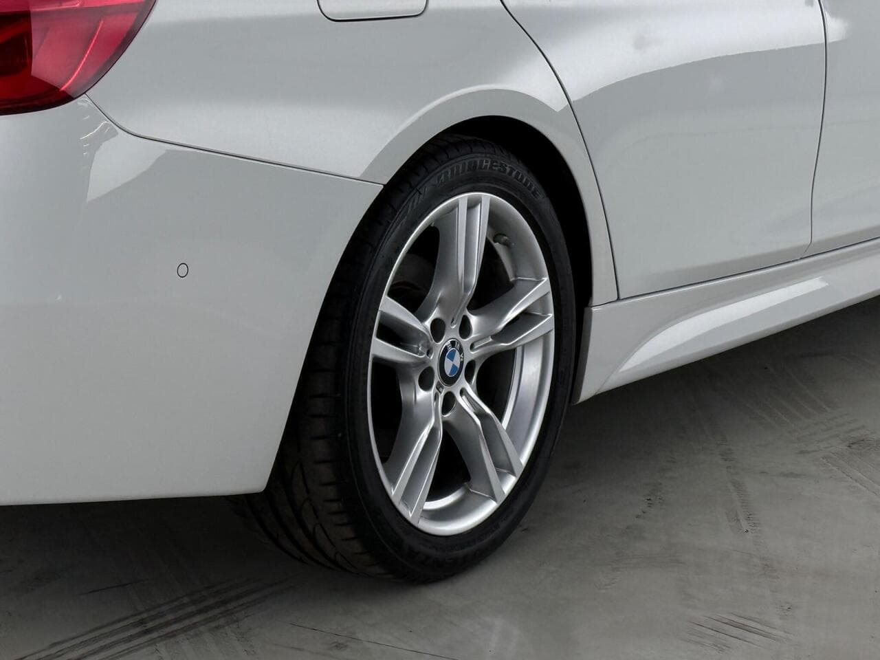BMW 3 Series thumbnail Wheel