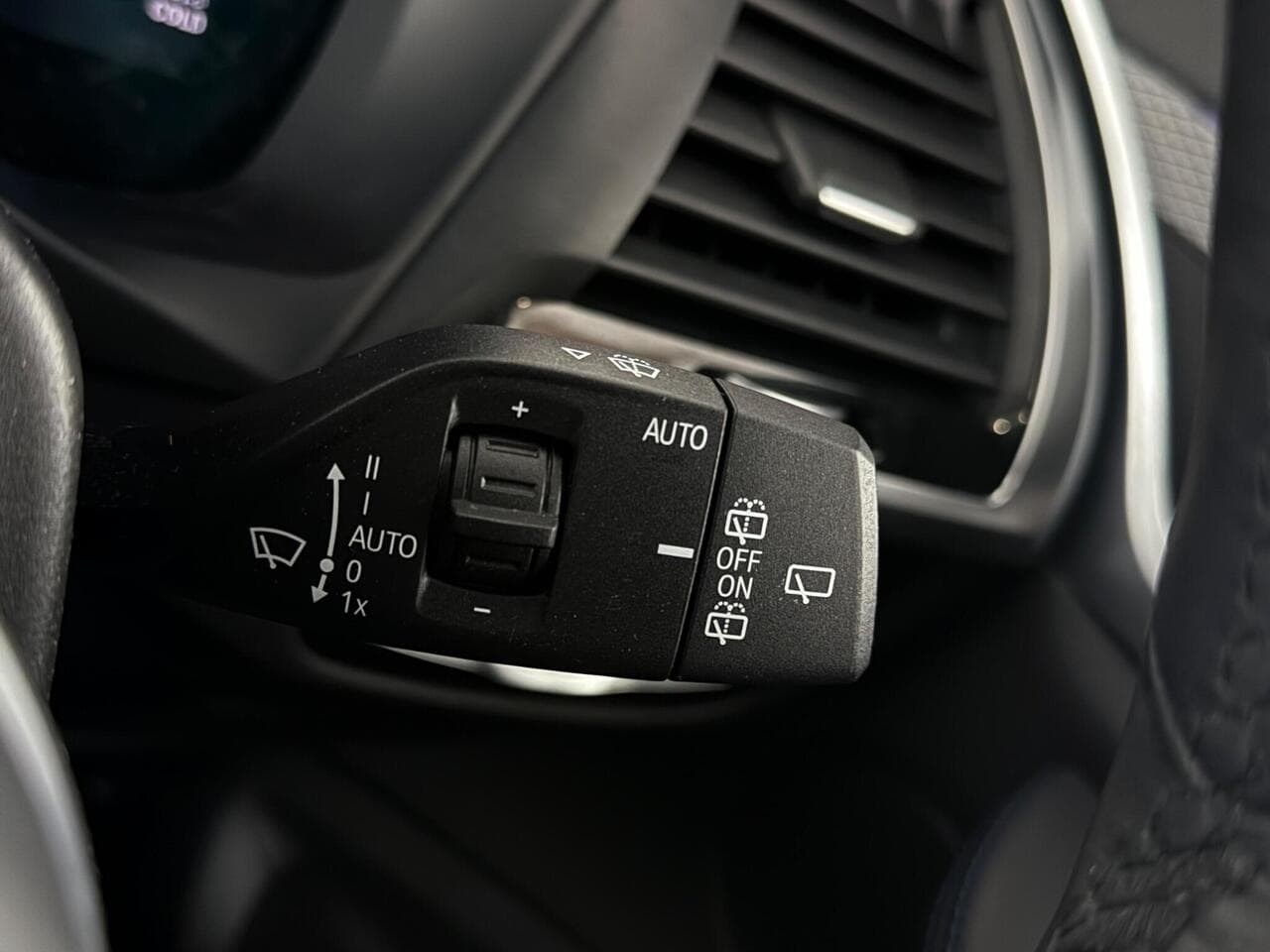 BMW X3 thumbnail Misc Controls