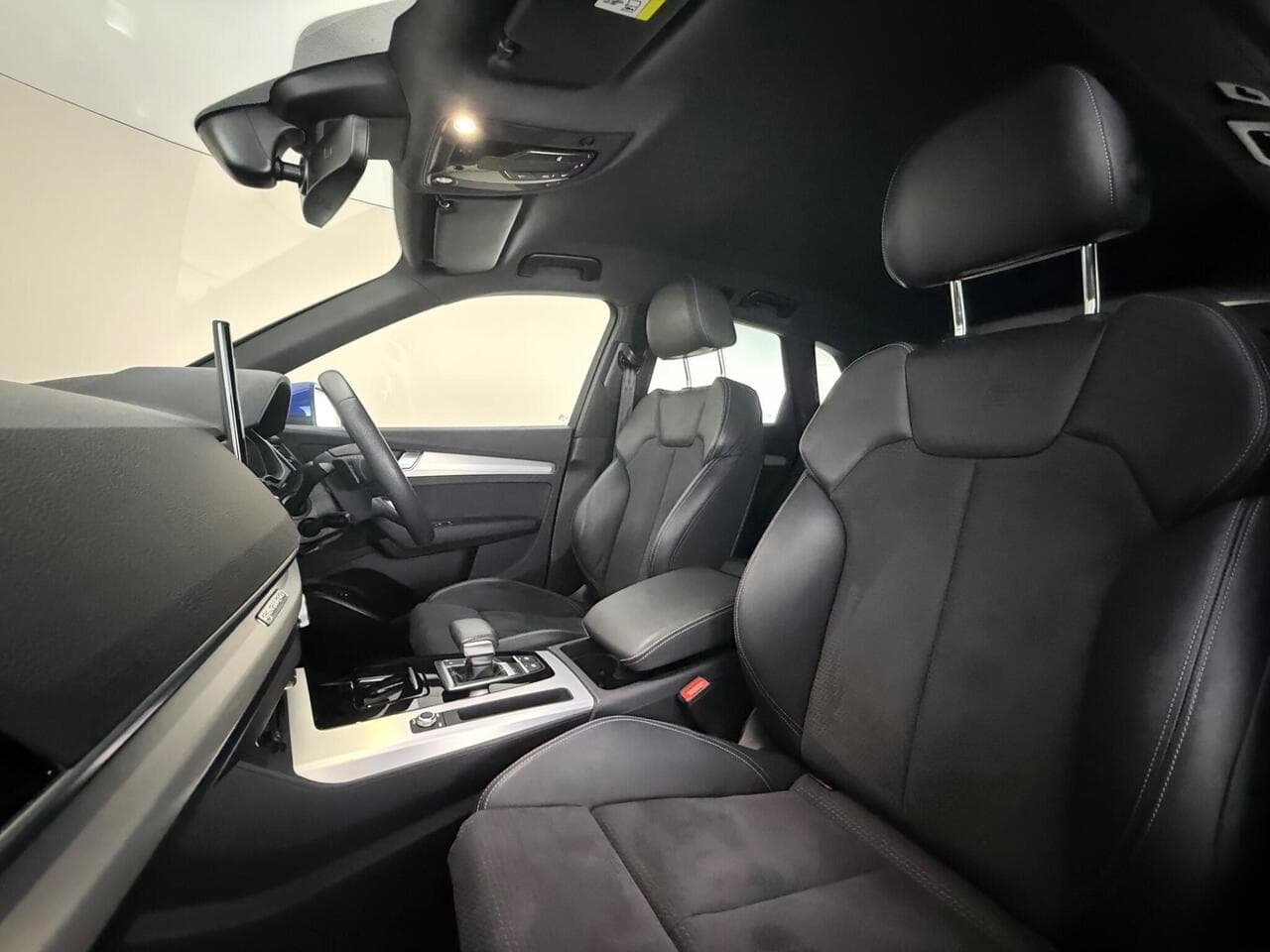 Audi Q5 thumbnail Seat Front Passenger
