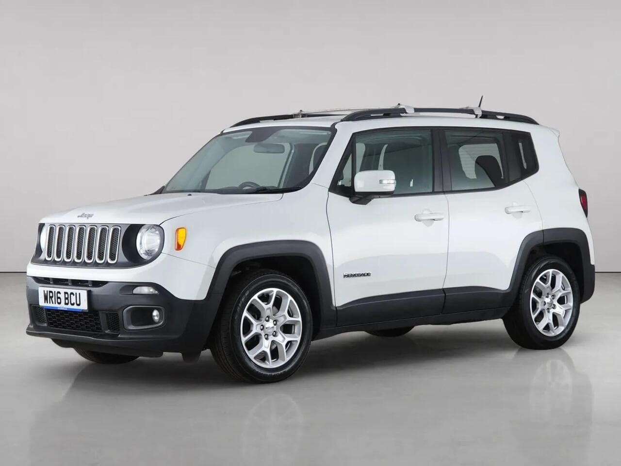 Jeep Renegade thumbnail Front Left