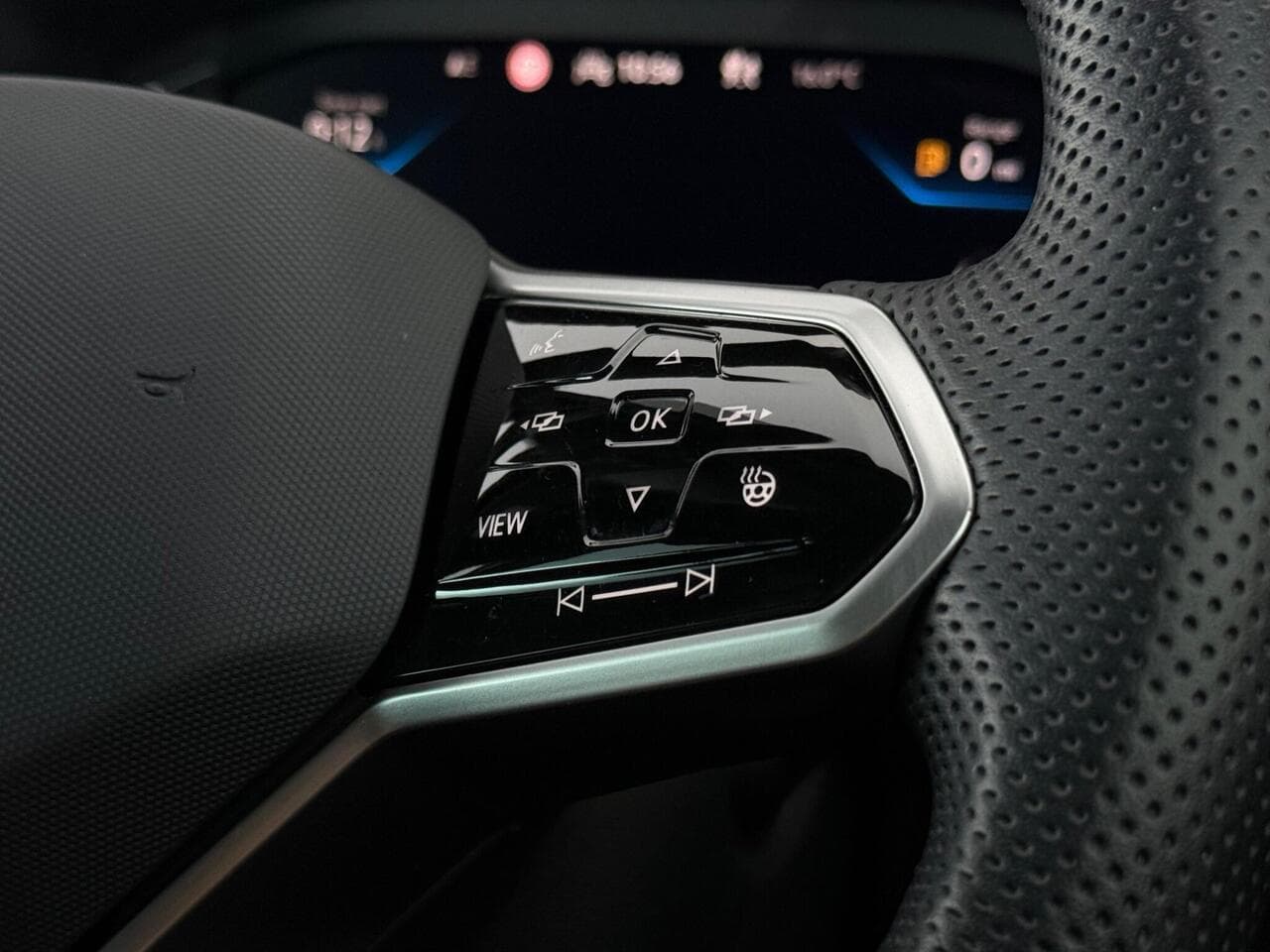 Volkswagen Tiguan thumbnail Misc Controls