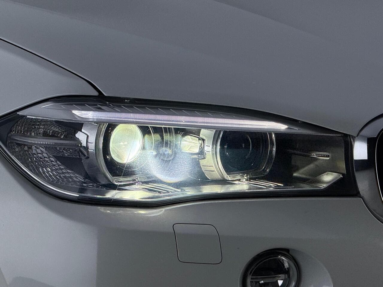 BMW X6 thumbnail Lights Front