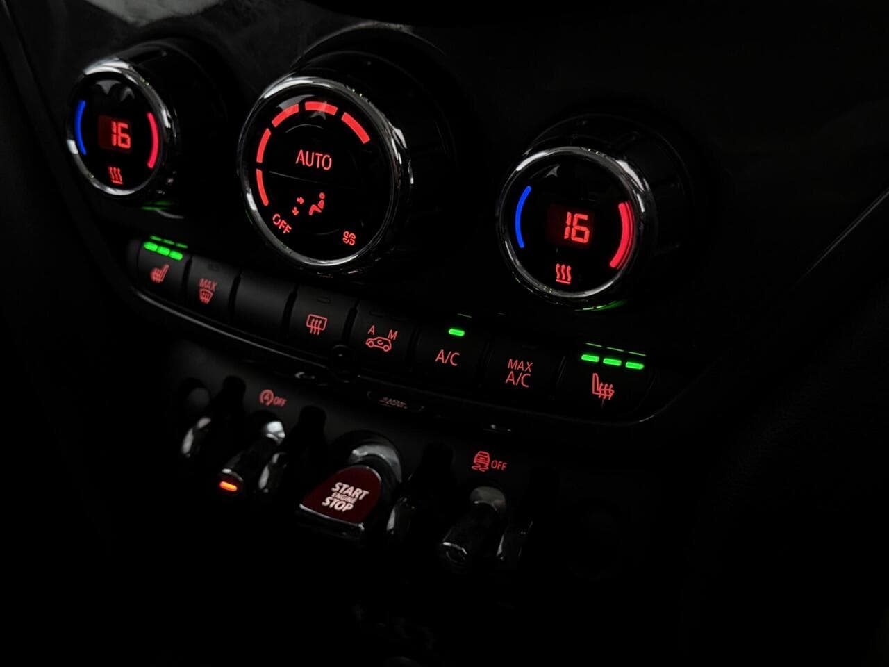 MINI Countryman thumbnail Driver Instruments