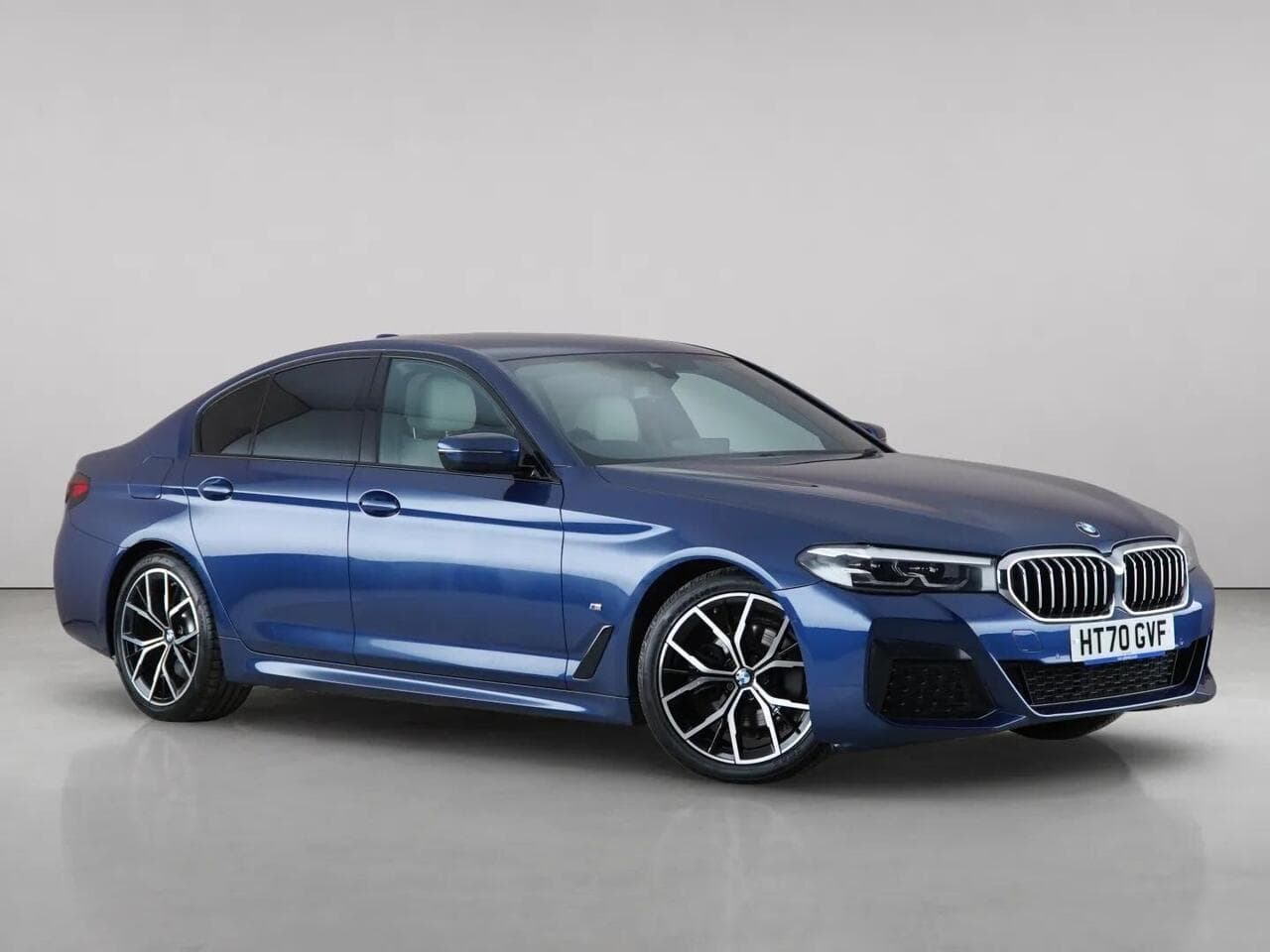 BMW 5 Series - BMW 5 Series 2.0 520d MHT M Sport Steptronic Euro 6 (s/s) 4dr