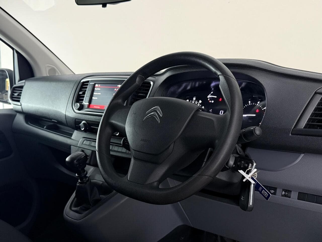 Citroen Dispatch thumbnail Interior Front