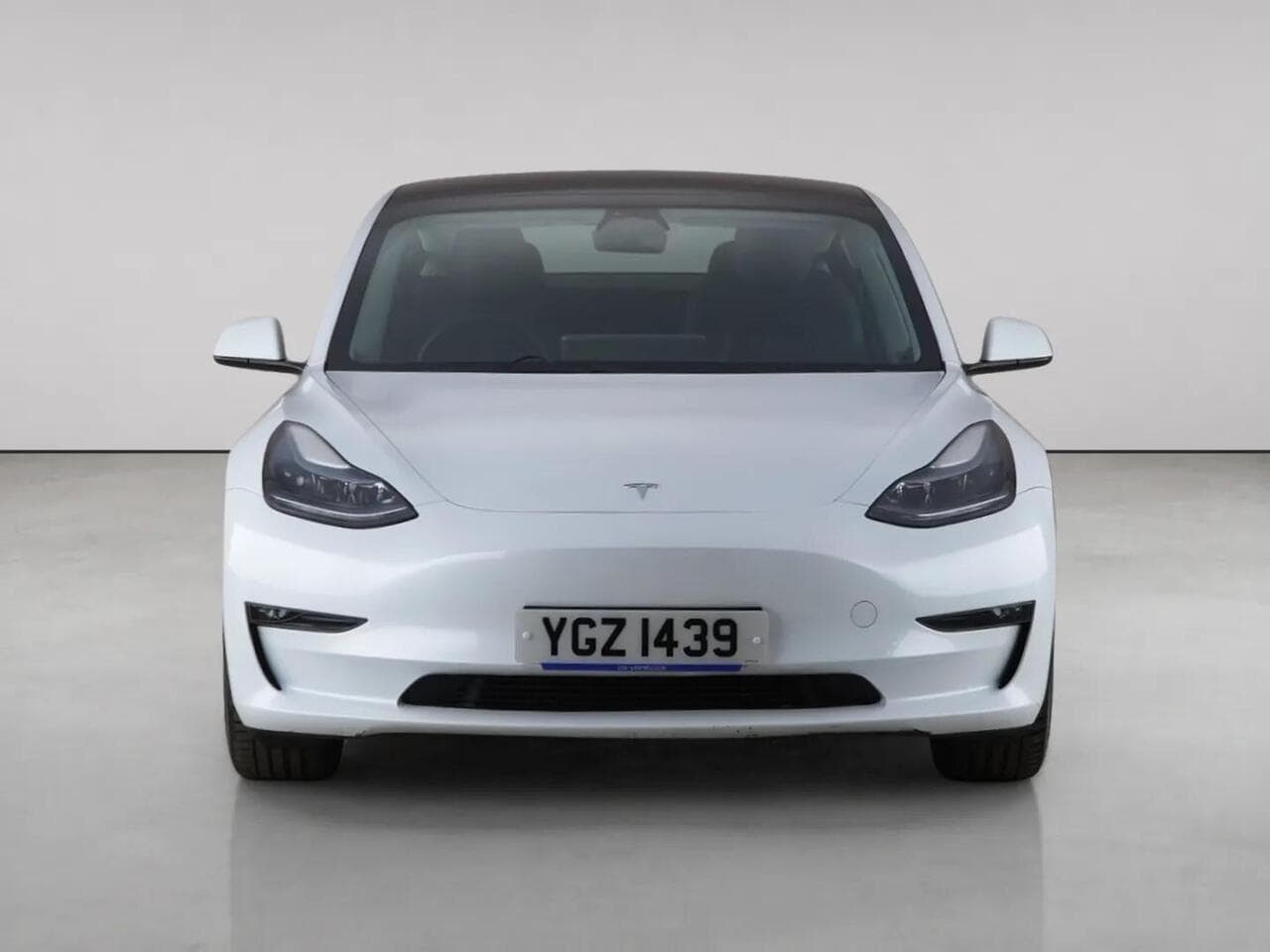 Tesla Model 3 thumbnail Front