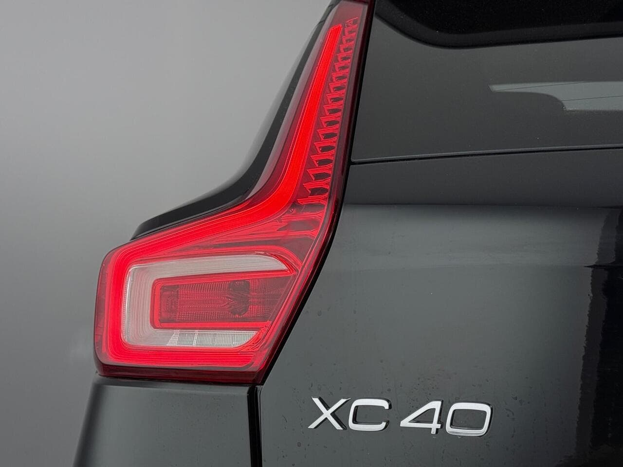 Volvo XC40 thumbnail Misc Controls