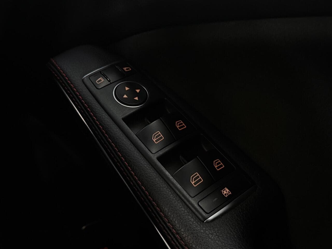 Mercedes-Benz CLA thumbnail Misc Controls