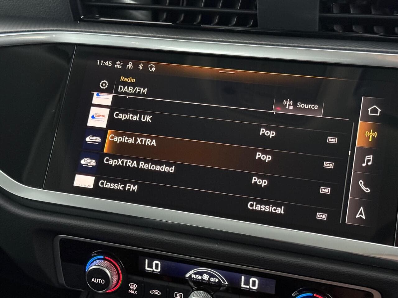 Audi Q3 thumbnail Infotainment System