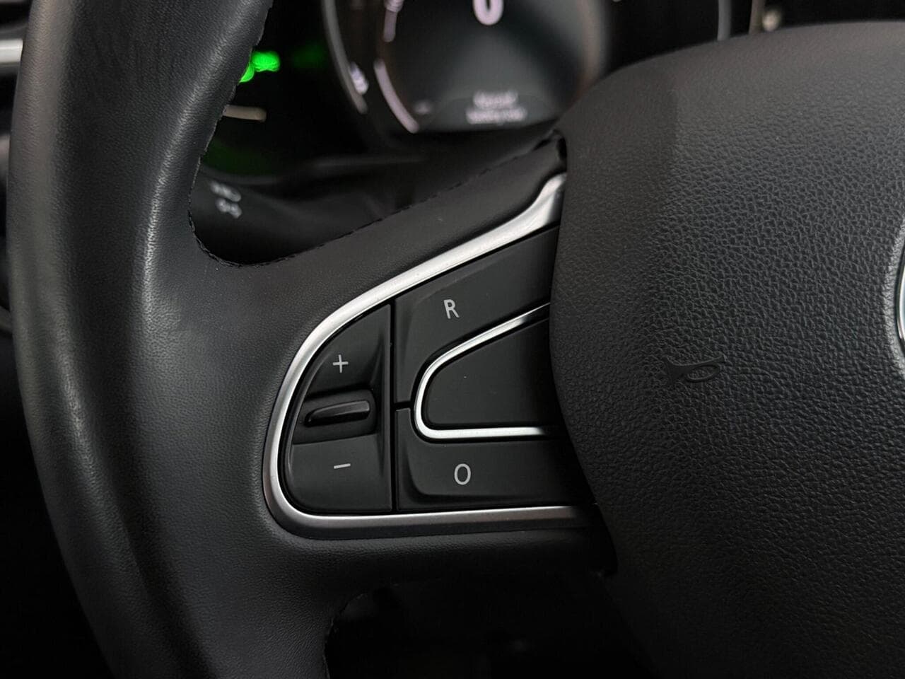 Renault Kadjar thumbnail Misc Controls