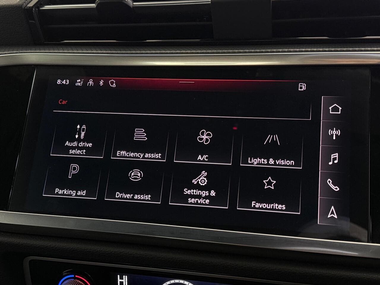 Audi Q3 thumbnail Infotainment System