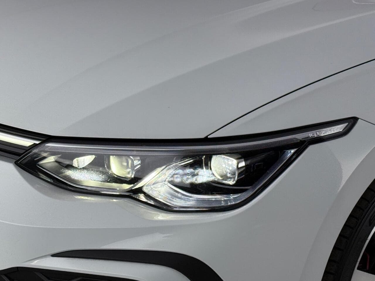 Volkswagen Golf thumbnail Lights Front