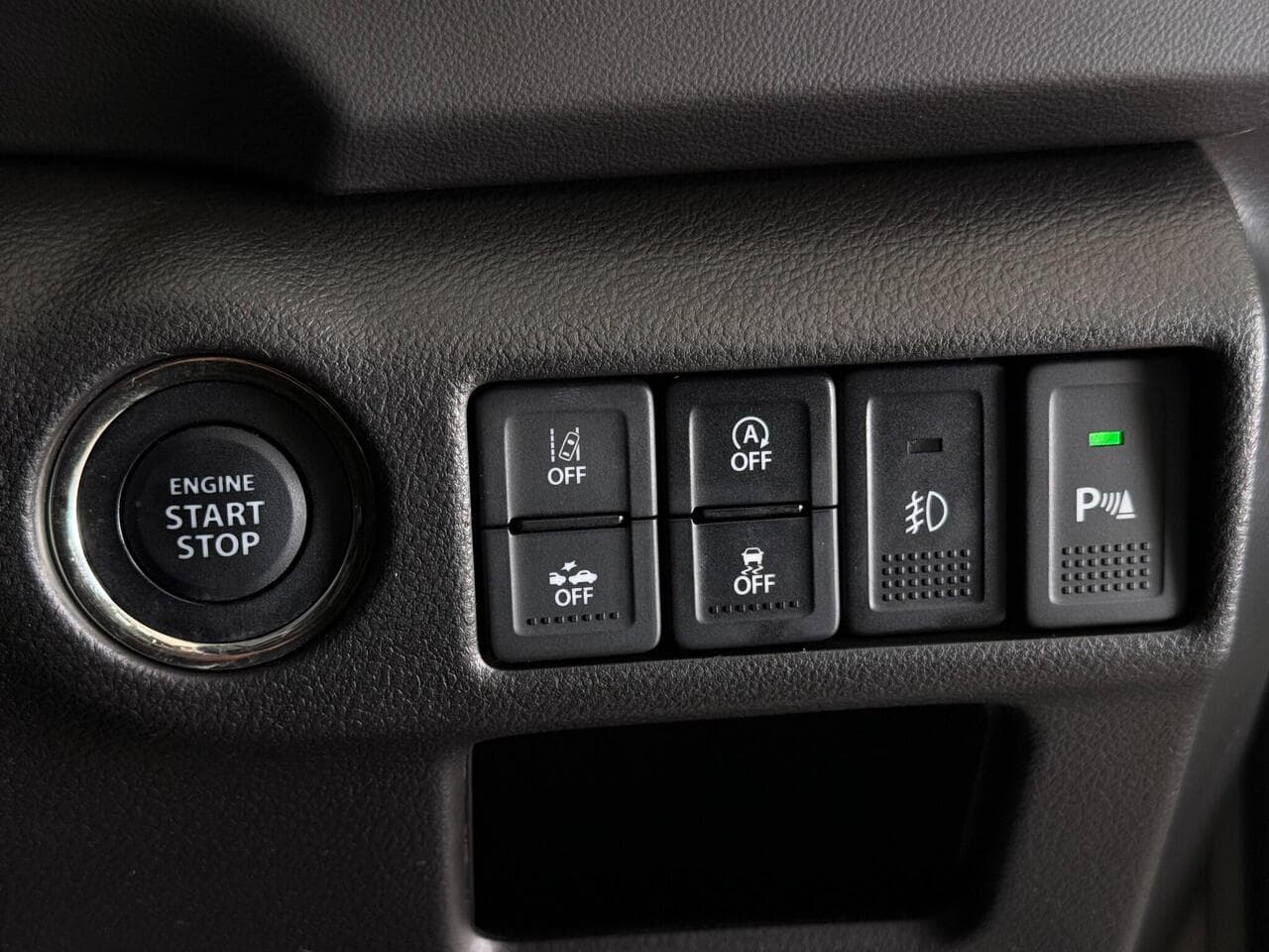 Suzuki S-Cross thumbnail Misc Controls
