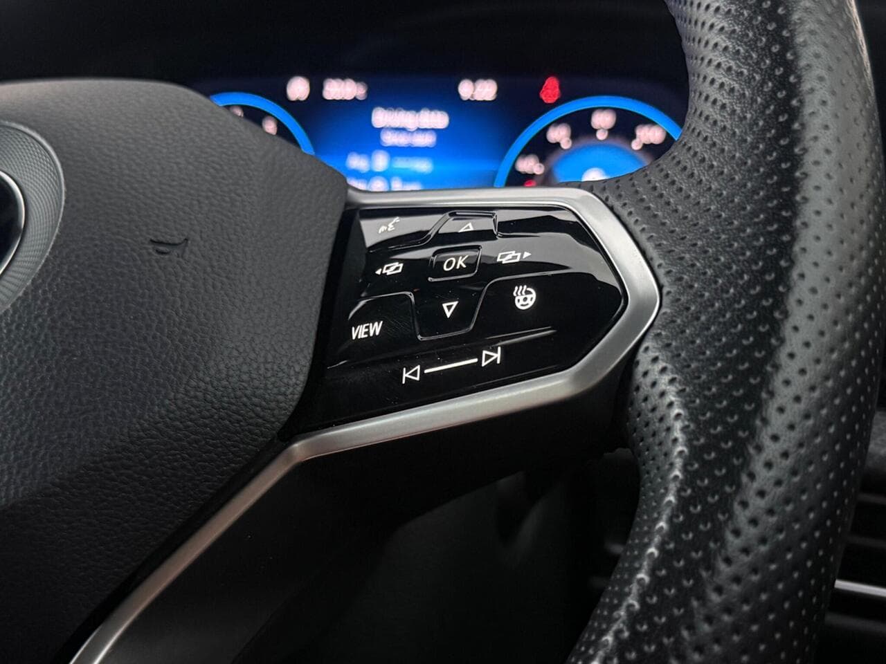 Volkswagen Golf thumbnail Misc Controls