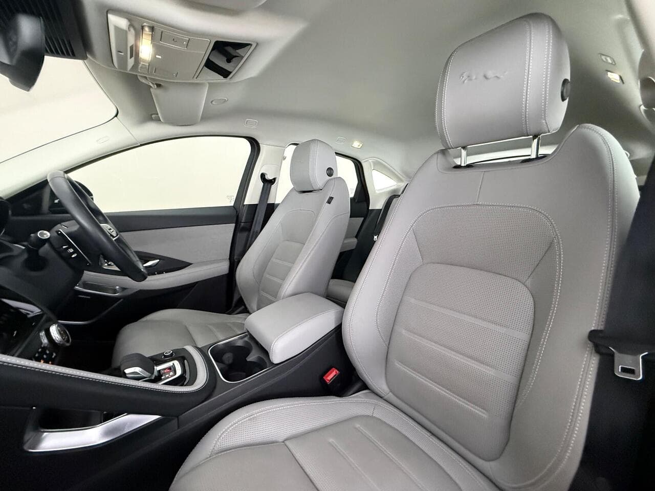 Jaguar E-PACE thumbnail Seat Front Passenger