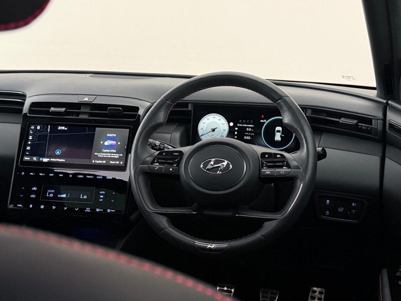 Hyundai TUCSON thumbnail Steering Wheel