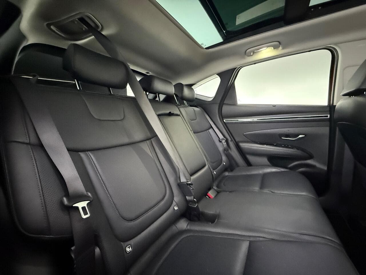 Hyundai TUCSON thumbnail Seats Rear
