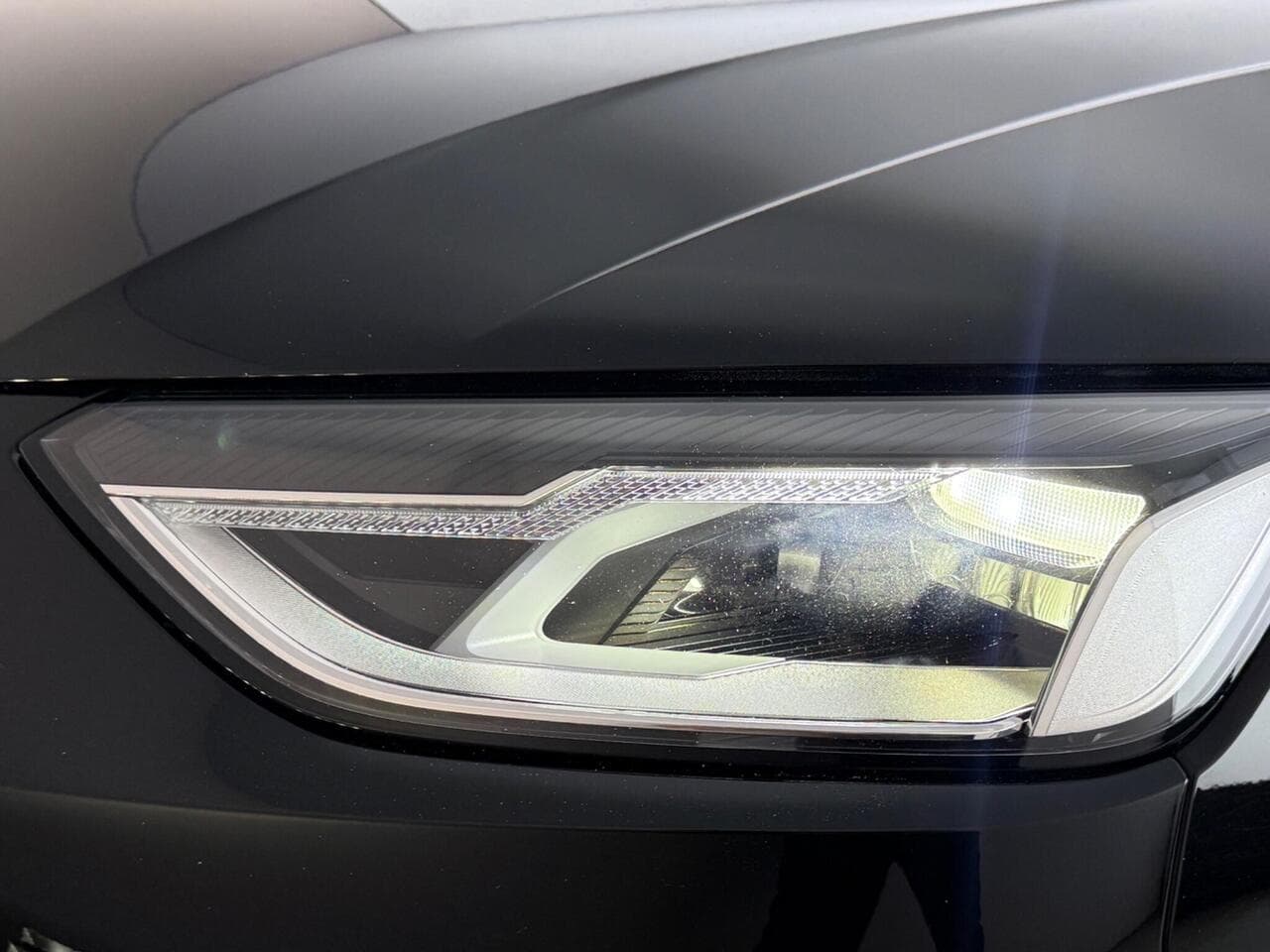 Audi A4 thumbnail Lights Front