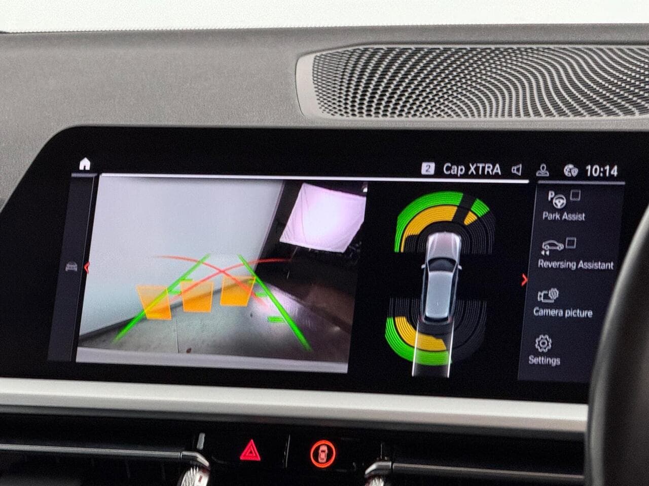 BMW 3 Series thumbnail Infotainment System