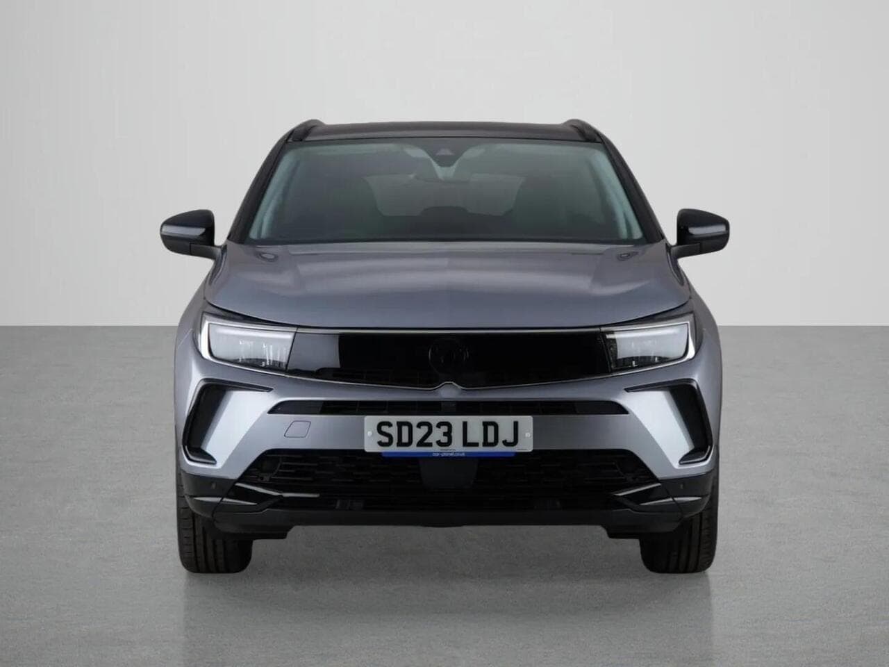 Vauxhall Grandland thumbnail Front