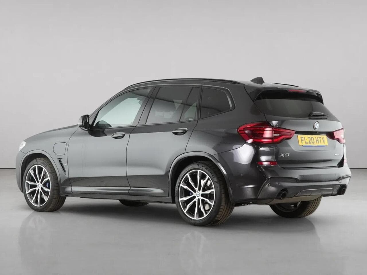 BMW X3 thumbnail Rear Left