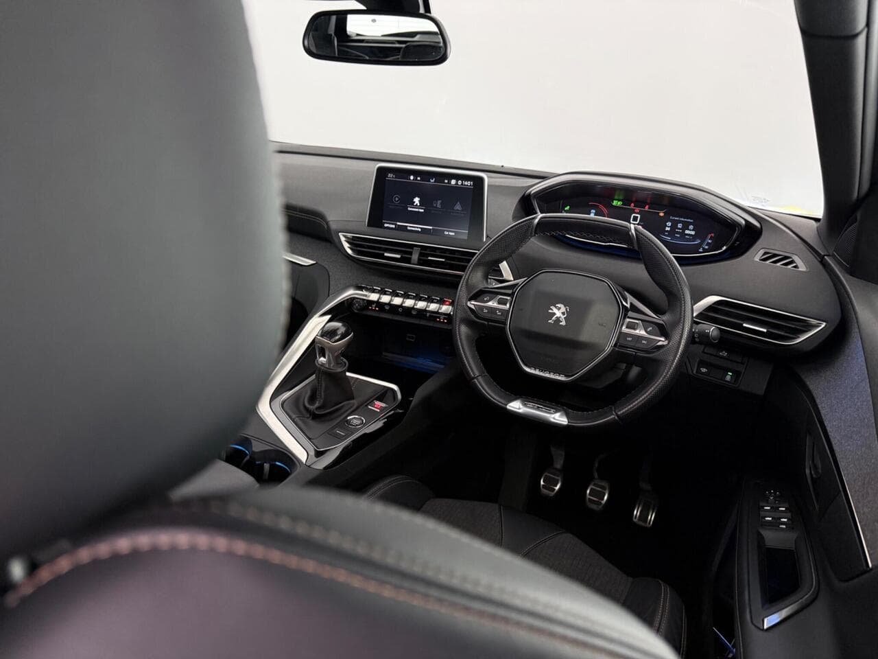 Peugeot 5008 thumbnail Interior Front
