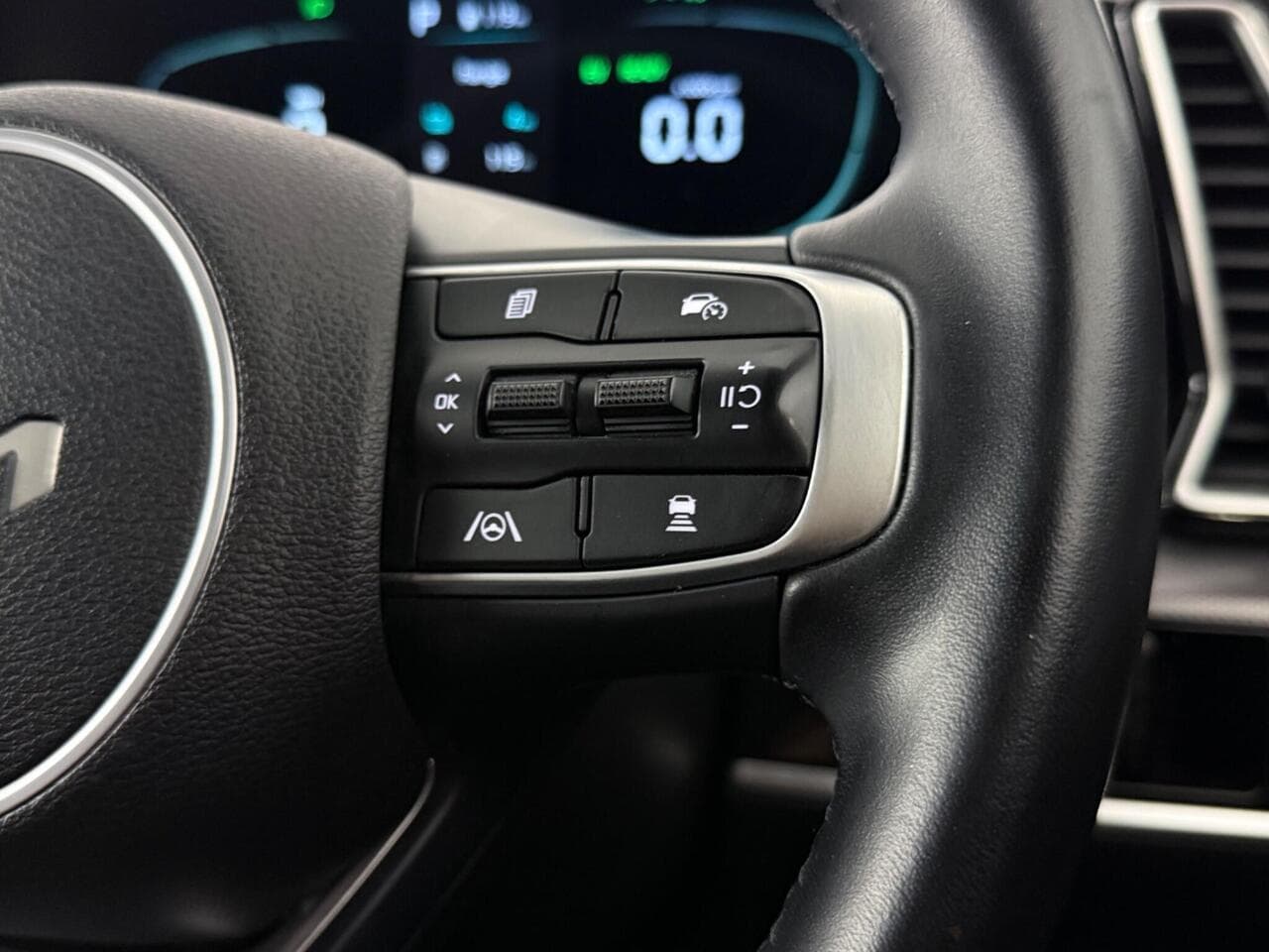 Kia Sportage thumbnail Misc Controls