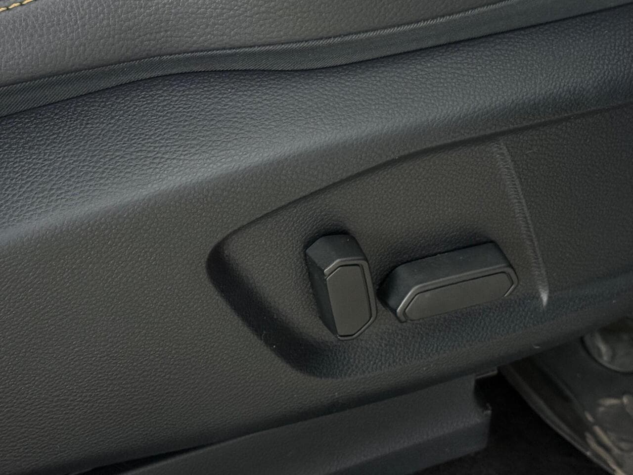 Ford Ranger thumbnail Misc Controls