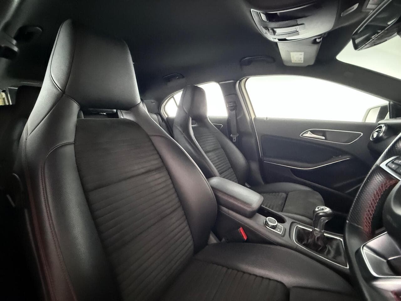 Mercedes-Benz A Class thumbnail Seat Driver
