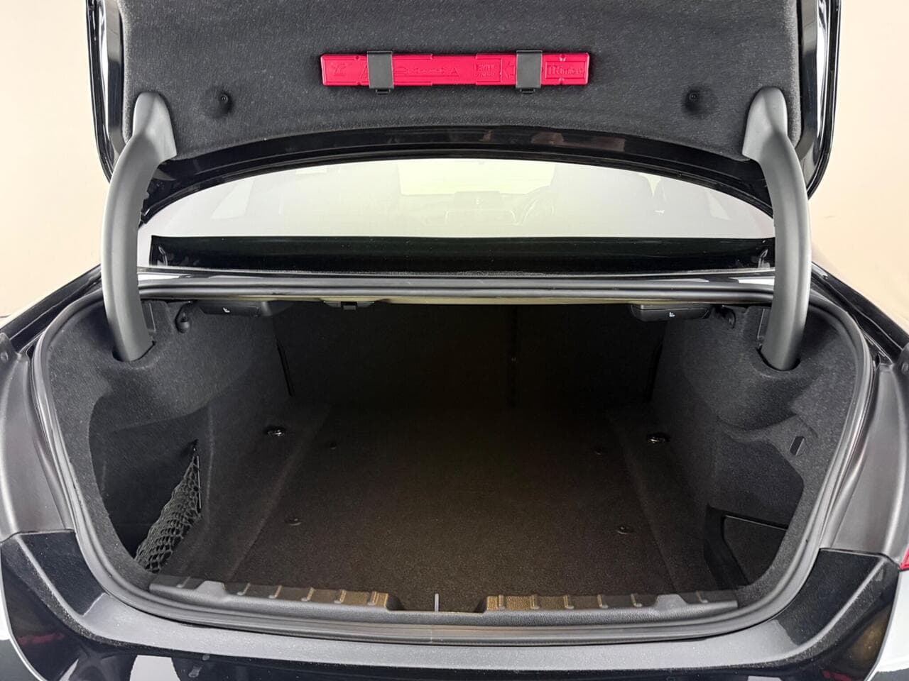 BMW 4 Series thumbnail Boot
