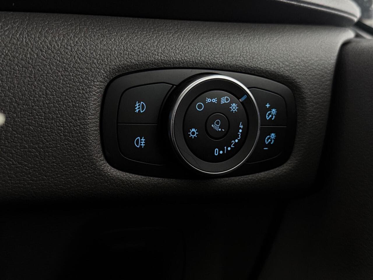 Ford Transit Custom thumbnail Misc Controls