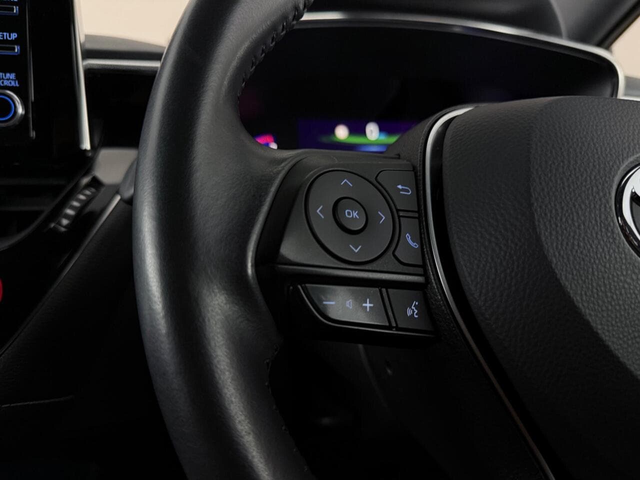 Toyota Corolla thumbnail Misc Controls