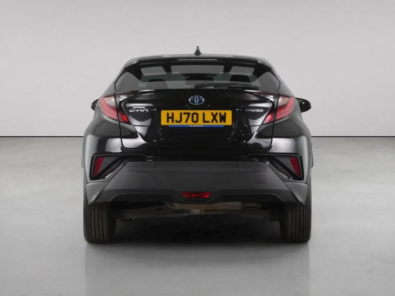 Toyota C-HR thumbnail Rear