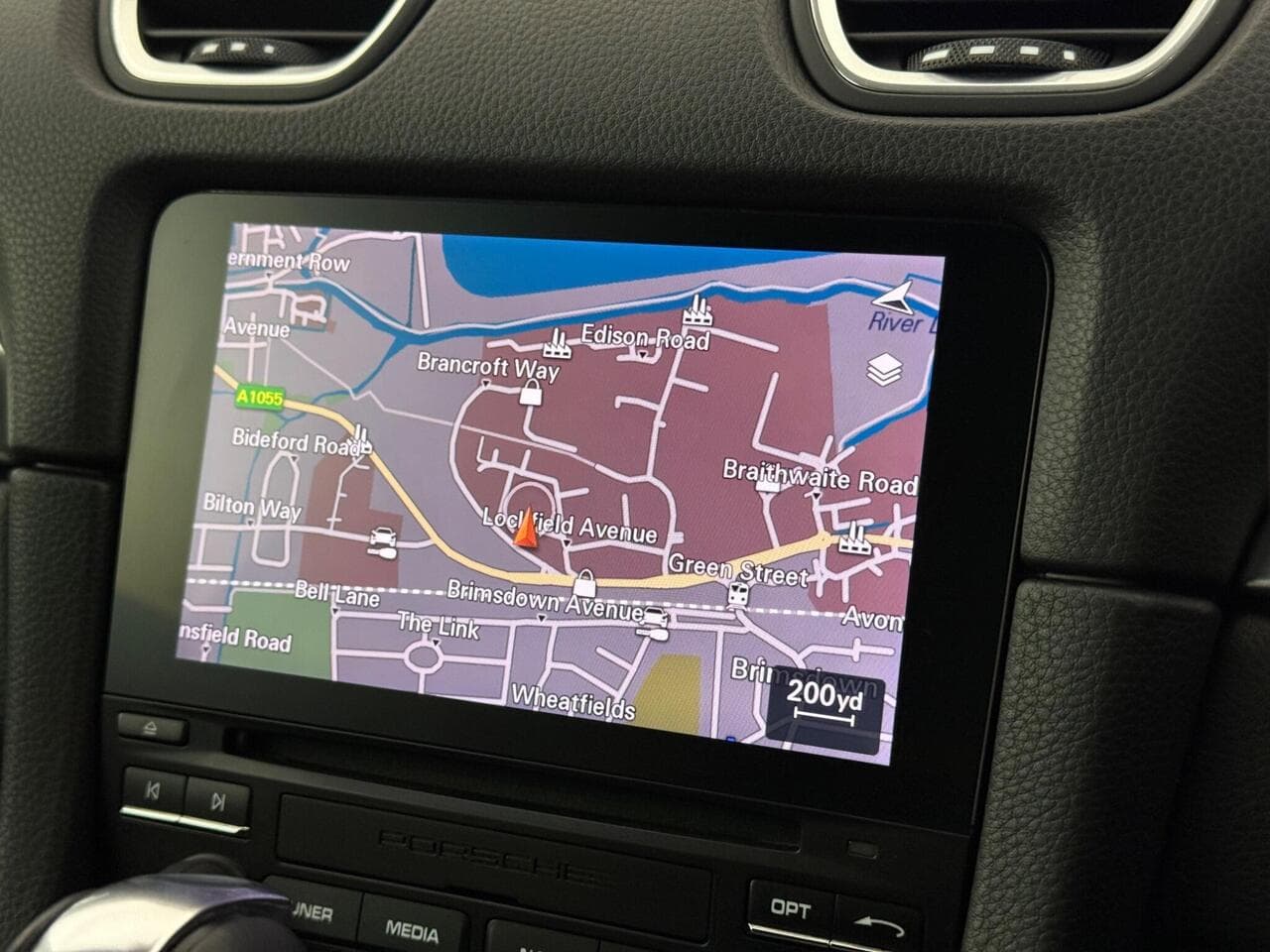 Porsche 718 Cayman thumbnail Infotainment System
