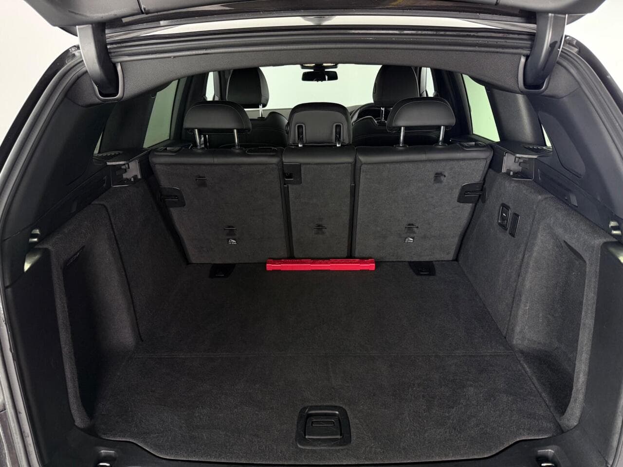 BMW X3 thumbnail Boot