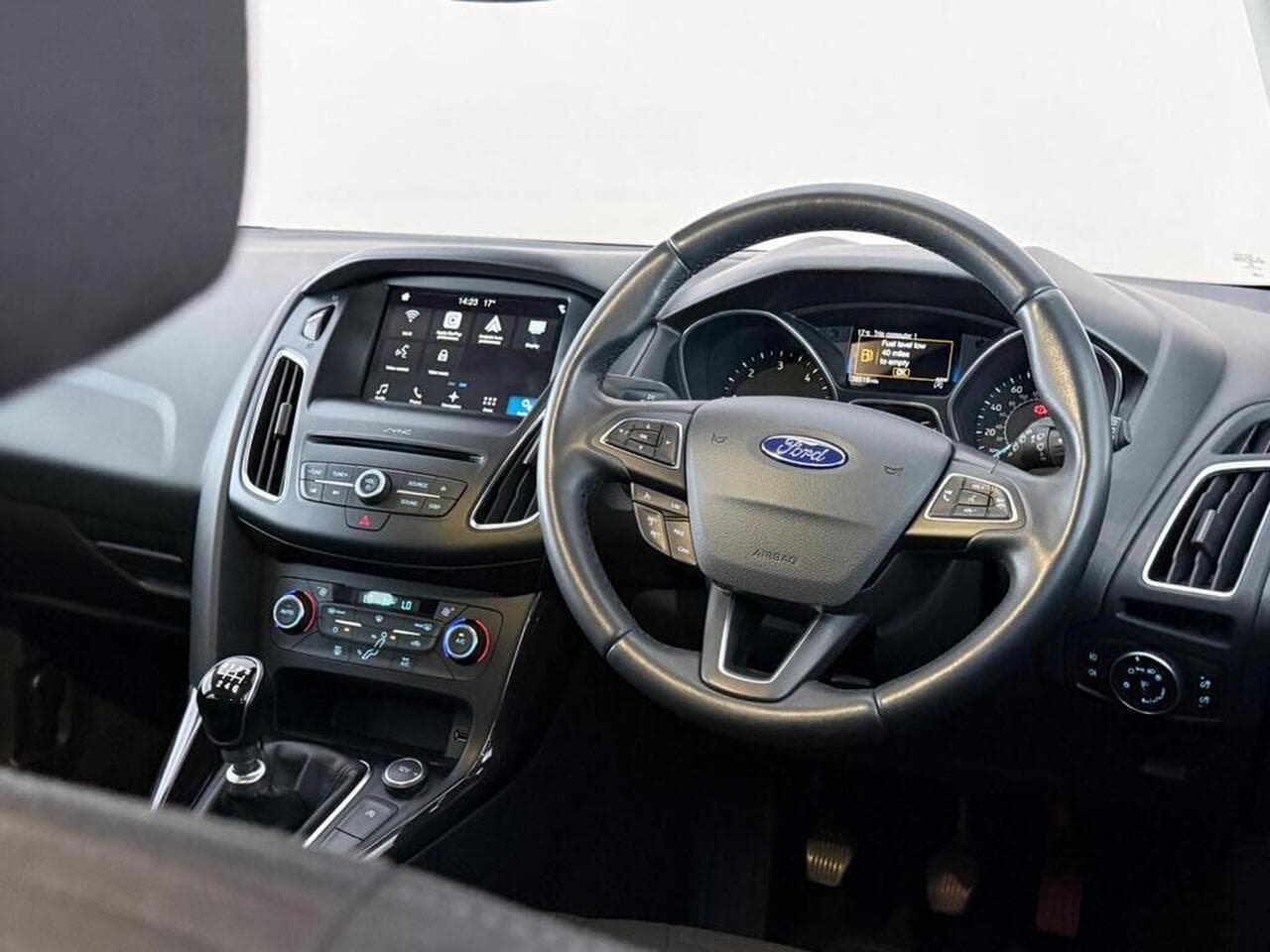 Ford Focus thumbnail Steering Wheel