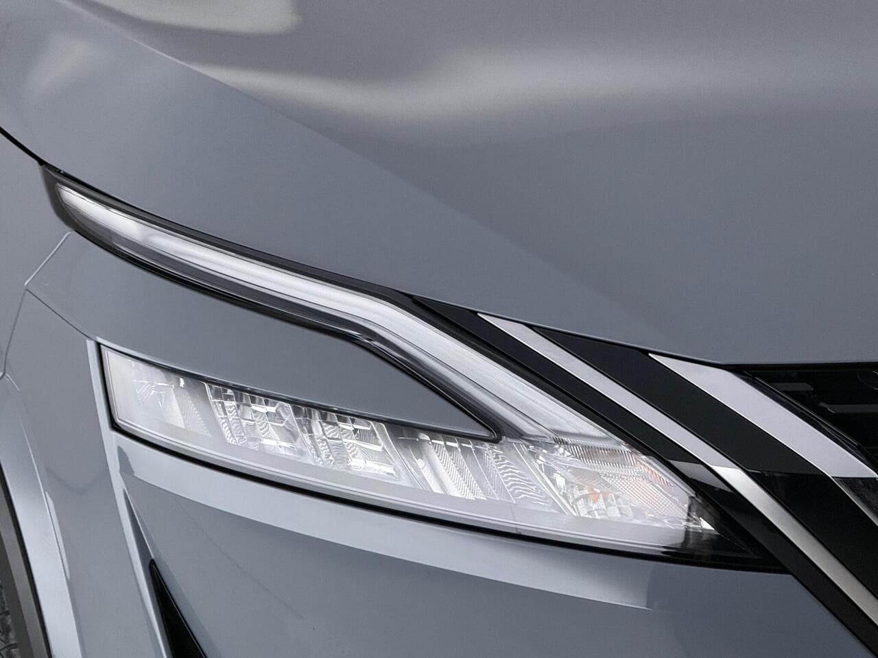 Nissan Qashqai thumbnail Lights Front