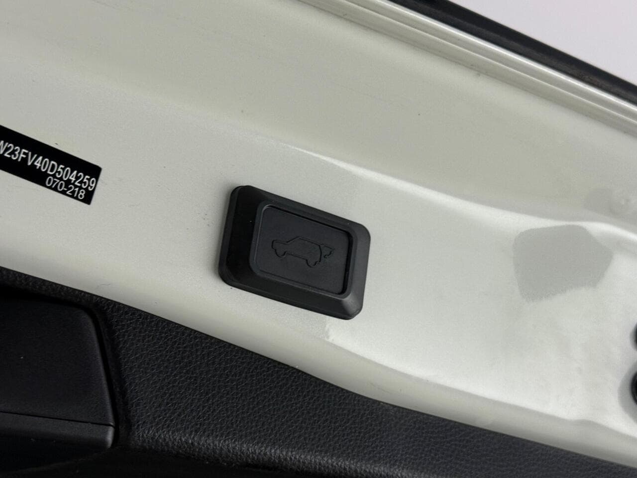 Toyota RAV4 thumbnail Misc Controls