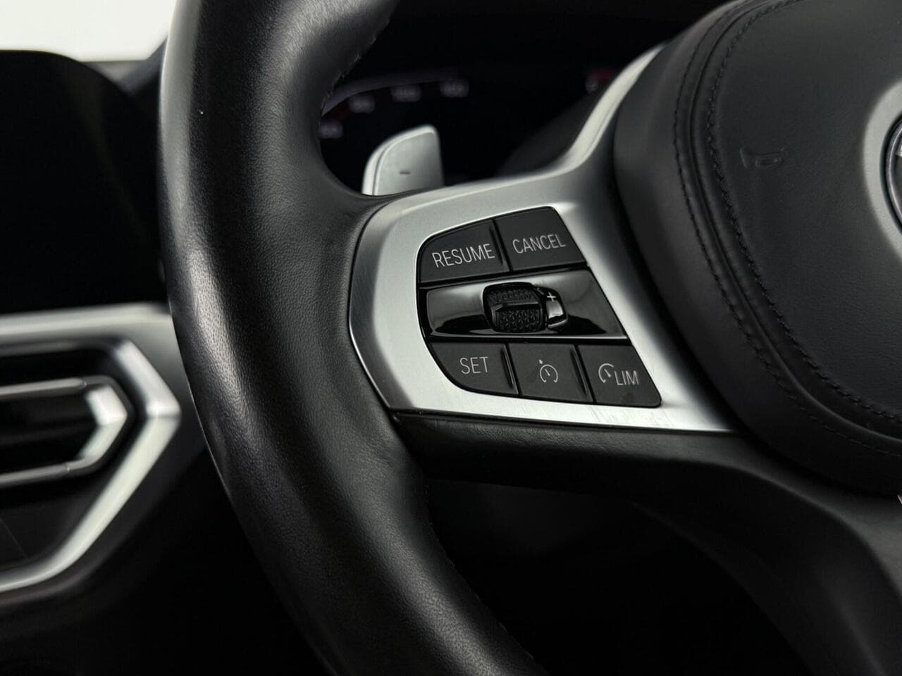 BMW 3 Series thumbnail Misc Controls