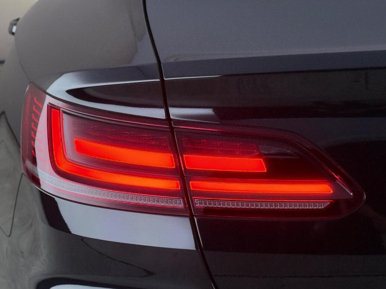 Volkswagen Arteon thumbnail Lights Rear