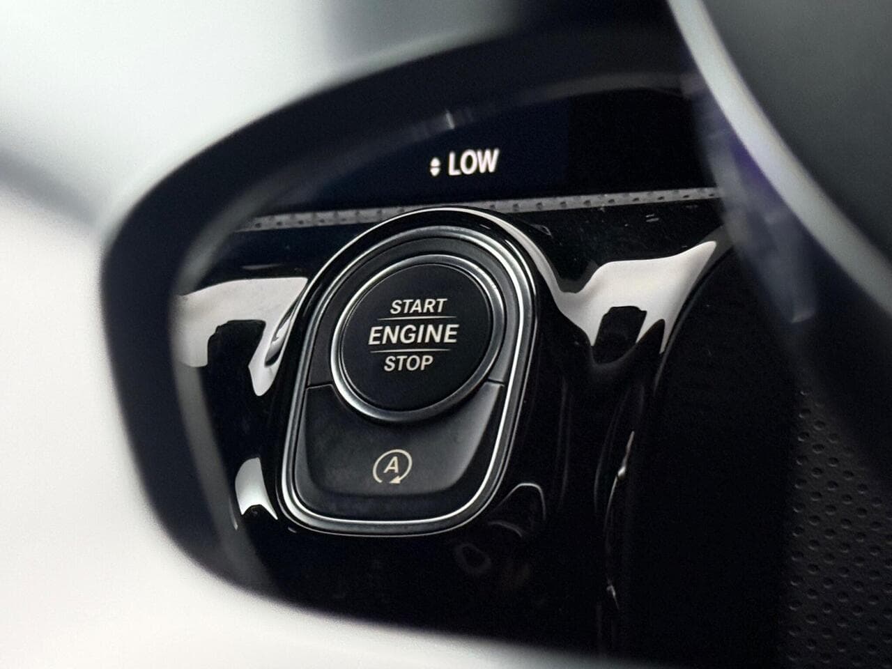 Mercedes-Benz A Class thumbnail Steering Wheel