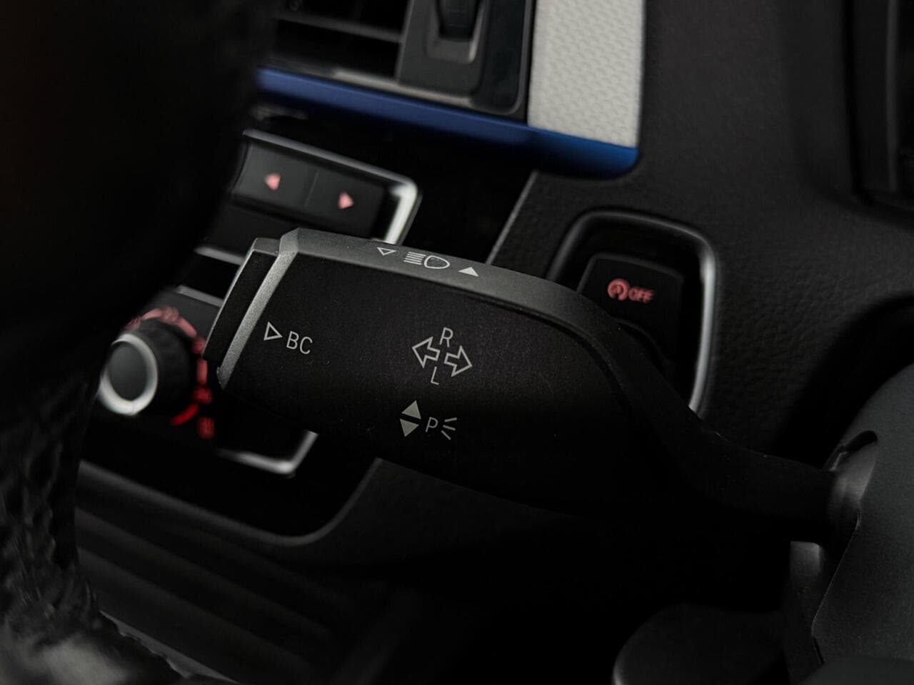 BMW 1 Series thumbnail Misc Controls