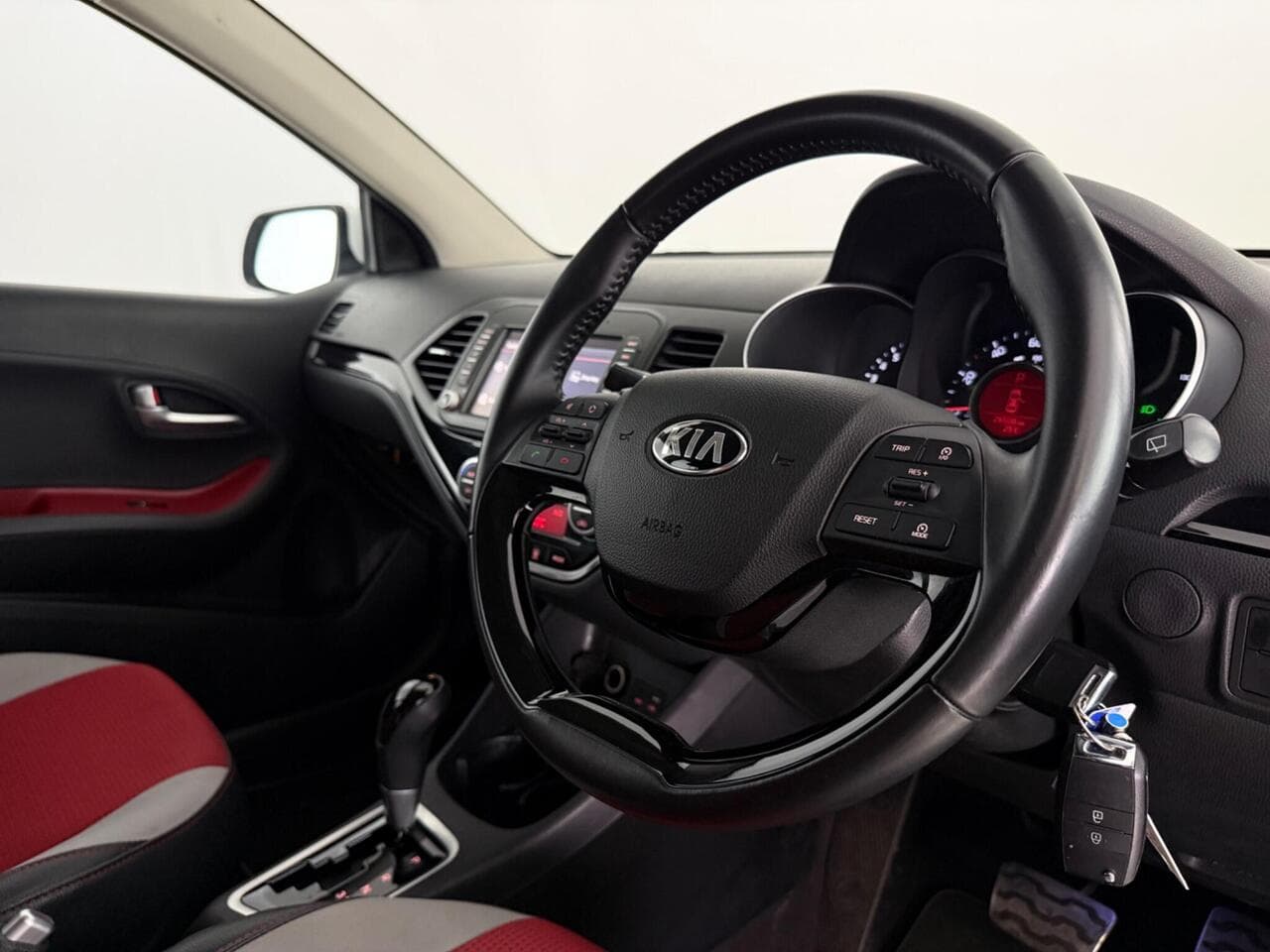 Kia Picanto thumbnail Interior Front