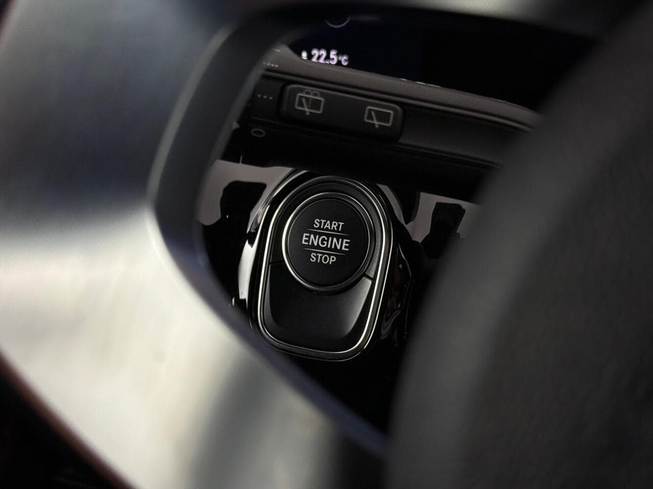 Mercedes-Benz A Class thumbnail Misc Controls