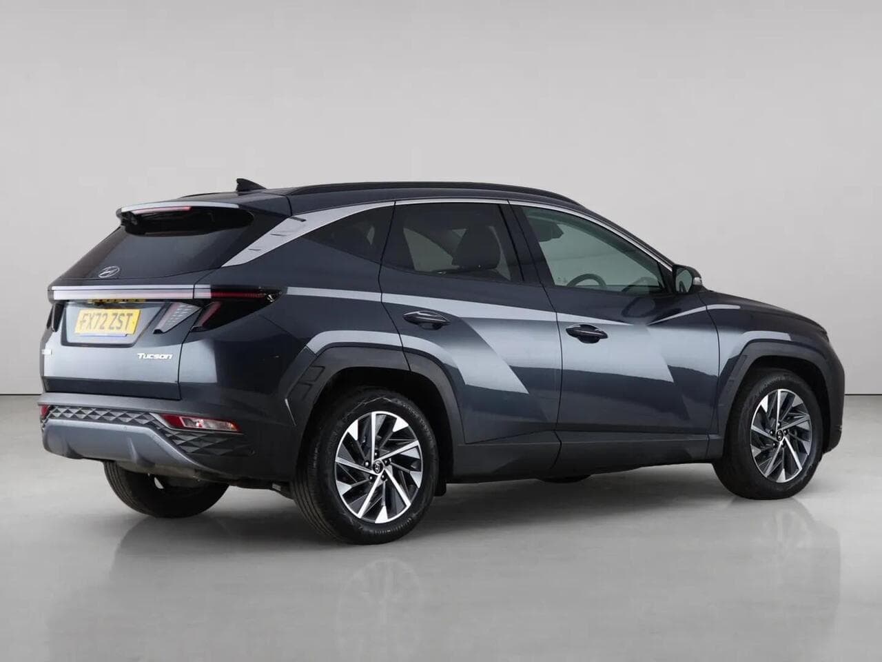 Hyundai TUCSON thumbnail Rear Right